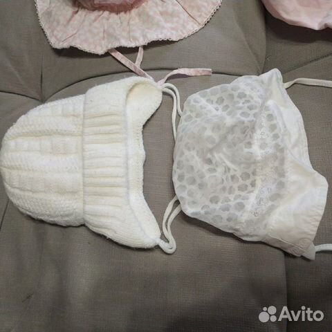 Шапки, панамки и шарфы на дев. 0-4 года. Цена от: Шапки, панамки и шарфы на дев. 0-4 года. Цена от: