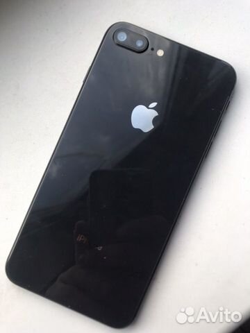 Телефон iPhone 8 Plus