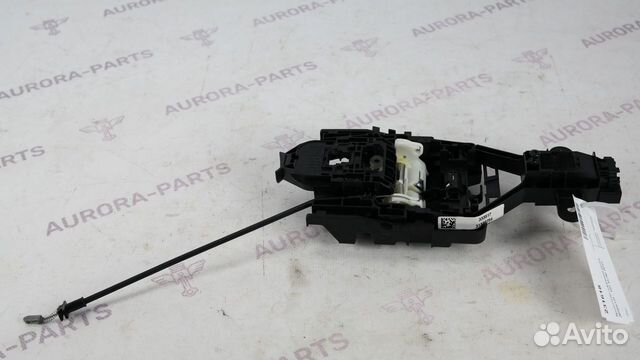 Кронштейн правой ручки Volvo xc90 Кронштейн правой ручки Volvo xc90