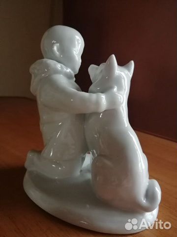 Статуэтка 