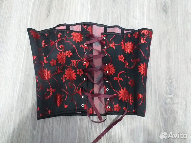 Корсет черно-красный/ пояс на крючках со шнуровкой Корсет черно-красный/ пояс на крючках со шнуровкой