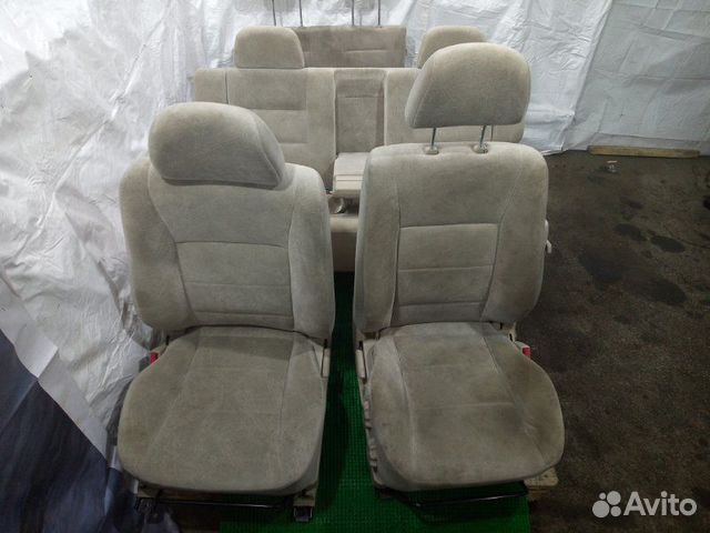 Сиденье Mitsubishi Pajero V75W 6G74 1999 Сиденье Mitsubishi Pajero V75W 6G74 1999