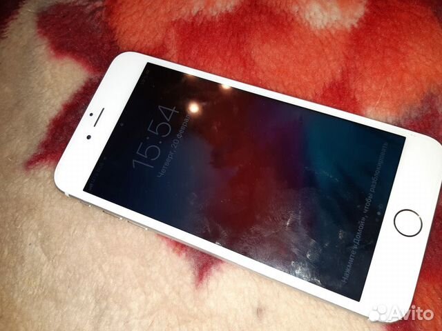 Телефон iPhone