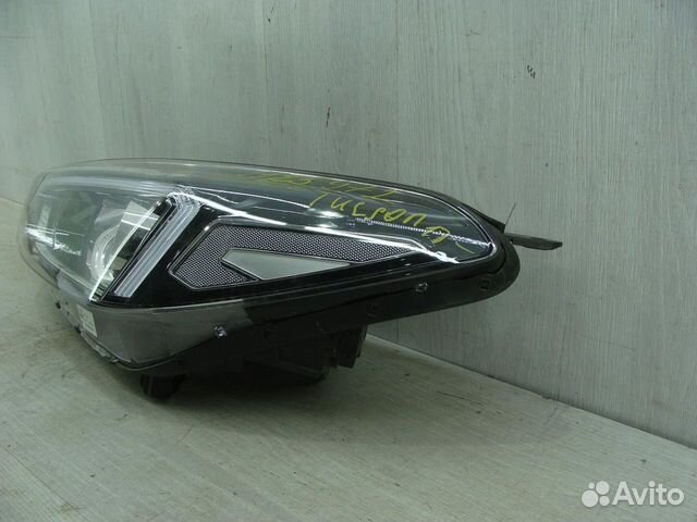Фара передняя левая Hyundai Tucson