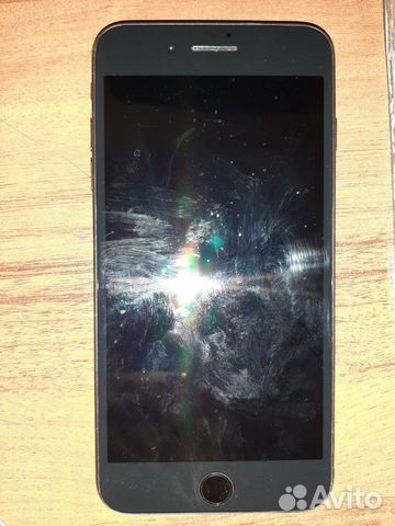 Телефон iPhone