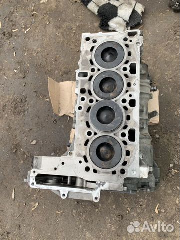 Блок Bmw n47d20C с поршнями Блок Bmw n47d20C с поршнями