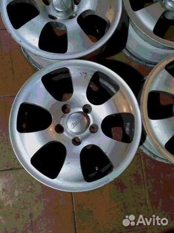 Диски бу кованые R15 LU на Skoda VW