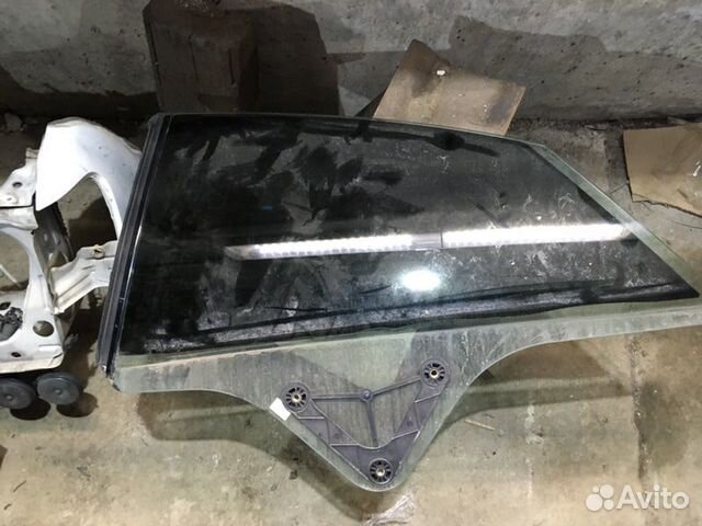 Стекло двери задней заднее левое Mercedes-Benz Стекло двери задней заднее левое Mercedes-Benz