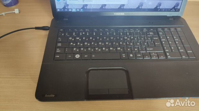 Ноутбук Toshiba 17.3