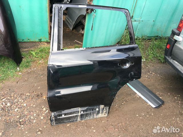 Volkswagen Tiguan задняя левая дверь