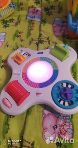 Развивающий центр Fisher Price «Яркие ритмы Развивающий центр Fisher Price «Яркие ритмы