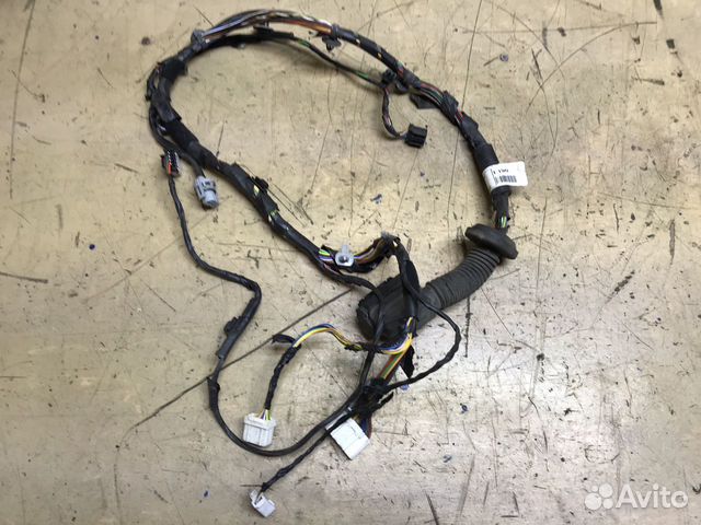 Проводка дверей передних Kia Rio 3 Проводка дверей передних Kia Rio 3