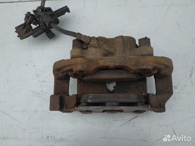 Суппорт передний правый Mercedes w164 x164 w251 ML Суппорт передний правый Mercedes w164 x164 w251 ML