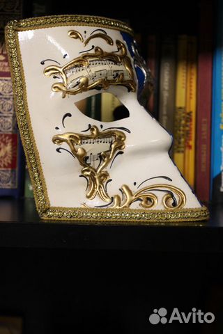 Венецианская карнавальная маска 