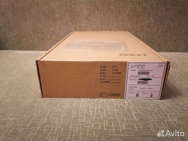 Коммутатор Juniper EX2200-48P