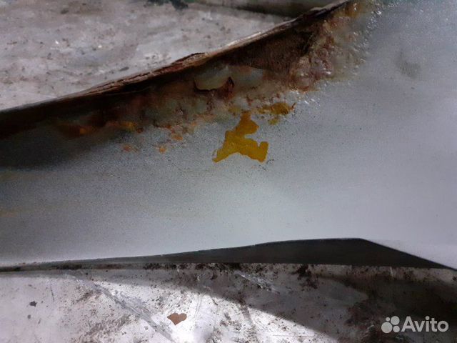 Крыло правое Volvo Xc60 хс60 3.0T