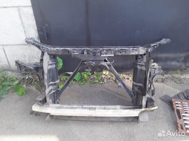 Панель передняя (телевизор) Audi Q7 4L 2005-2015