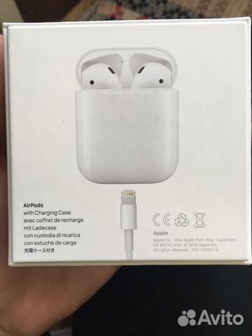 Наушники AirPods (2-го поколения)
