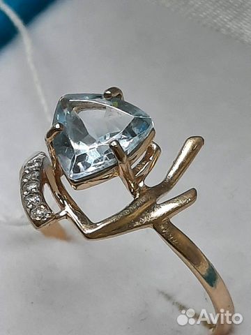 Золотое кольцо 585 с топазом (18р-р)