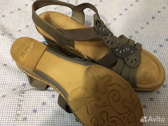Босоножки кожаные,ношены мало в очень хорошем сост Босоножки кожаные,ношены мало в очень хорошем сост
