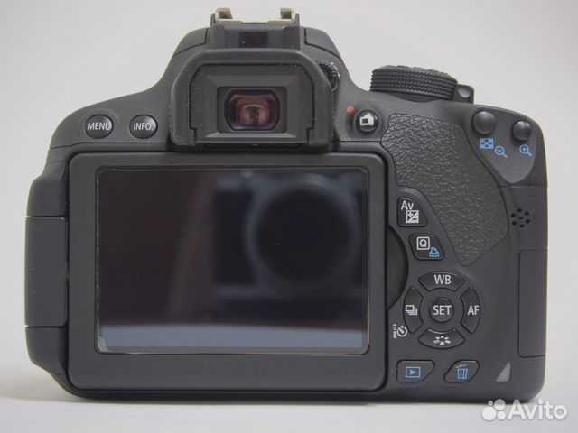Canon 700D body пробег 10 000 Canon 700D body пробег 10 000
