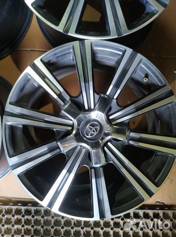 Диски бу литые R18 I на Toyota Land Cruiser 200