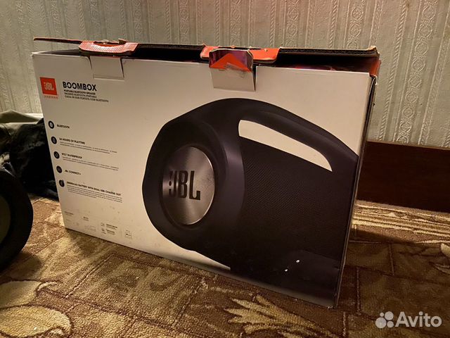 Колонка JBL Boombox Колонка JBL Boombox