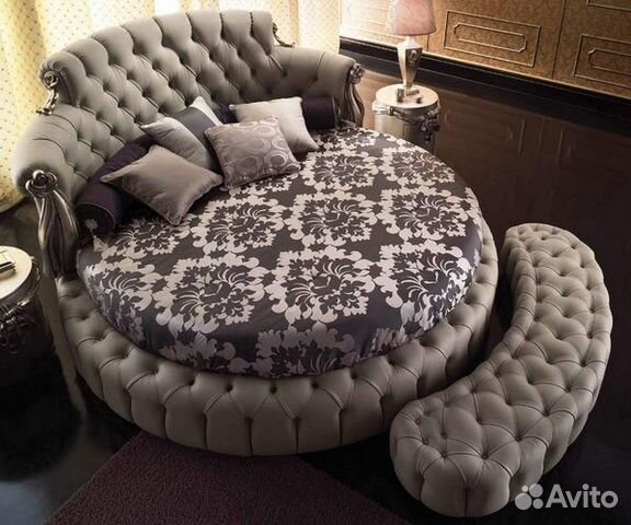 Простынь на круглую взрослую кровать