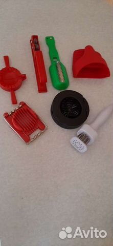 Кухонные принадлежности, напольная плитка