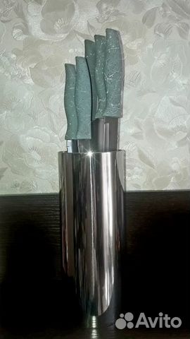 Набор ножей на подставке