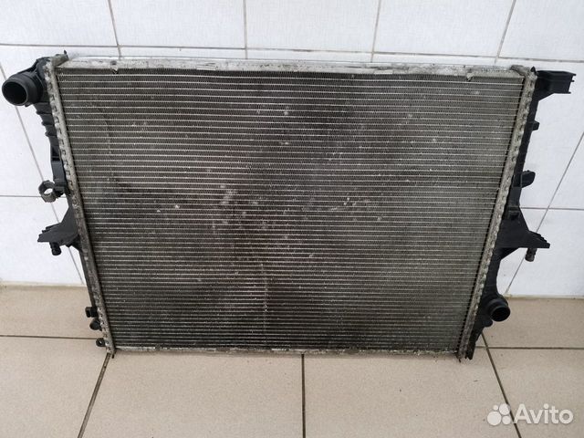 Радиатор охлаждения двс VW Touareg 1 7L 7L0121253