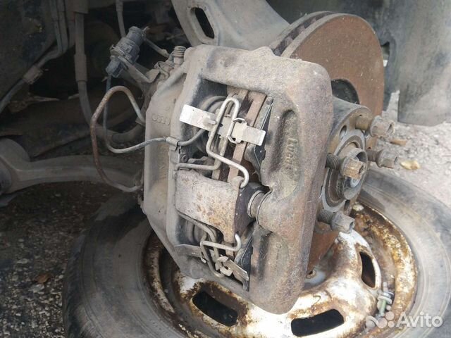 Суппорт передний правый Ауди А8