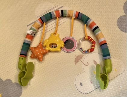 Дуга с игрушками на коляску стульчик кроватку