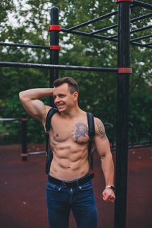 Персональный тренер по фитнесу и бодибилдингу