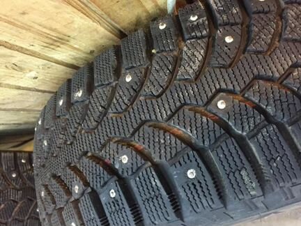 215 65 15 Bridgestone Blizak Spaike 01 96Tт