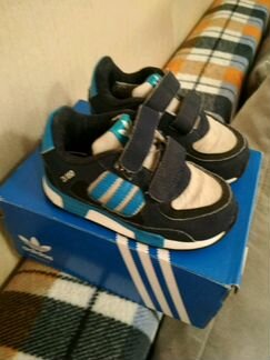 Кроссовки adidas 22р