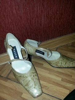 Отдам новые босоножки Baden р. 36 за