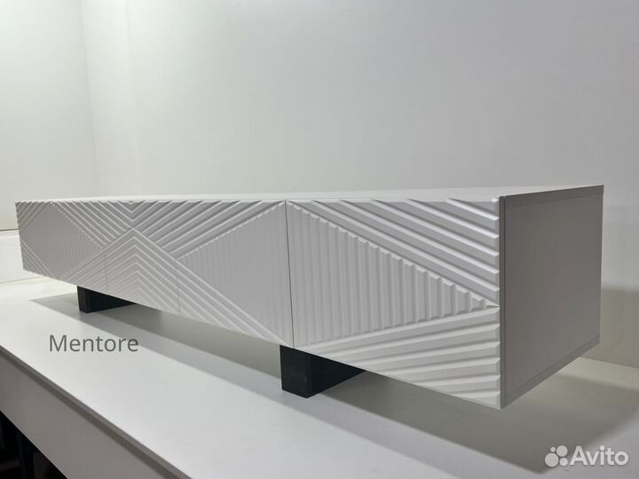 Тумба тв Bravo на опорах в наличии / 180х40х30 см