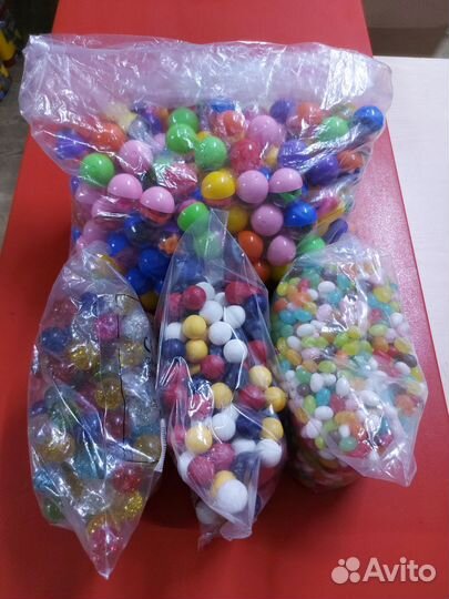 Автомат жвачка / Торговые автоматы механические