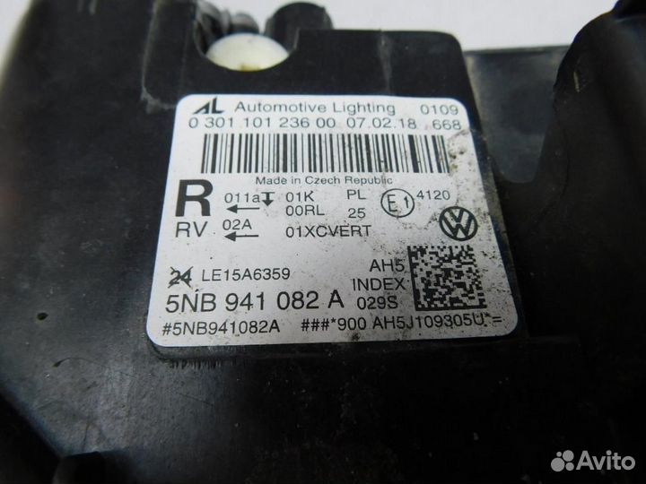 Фара правая Volkswagen Tiguan