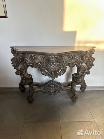 Антикварная роскошная консоль