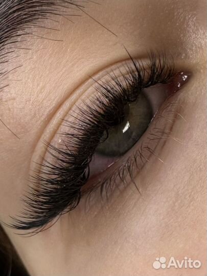 Наращивание ресниц. Требуется модель
