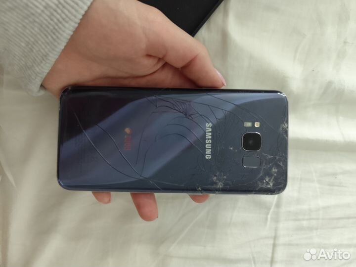 Samsung Galaxy S8, 4/64 ГБ