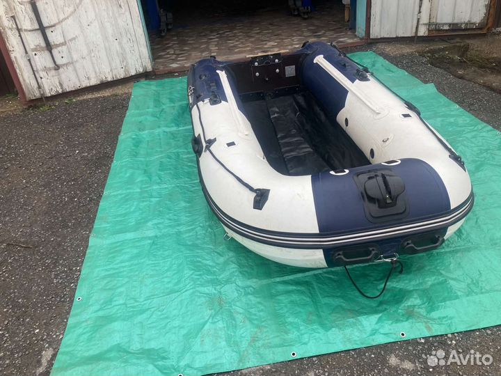 Надувная лодка gladiator C330AL