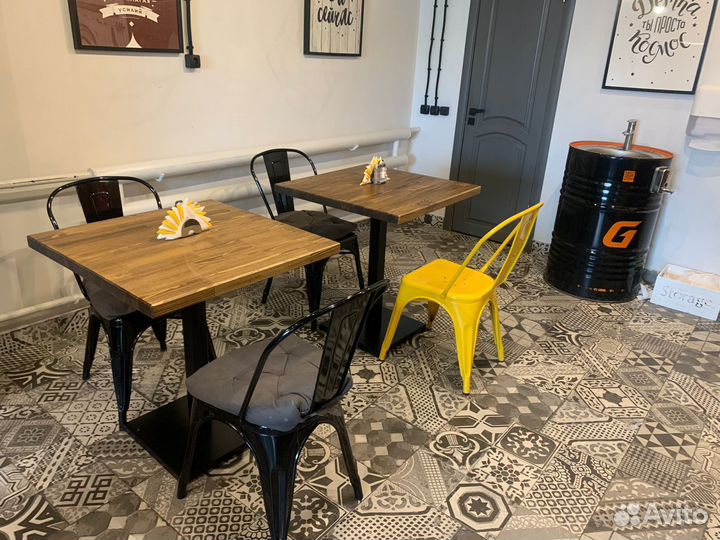 Столы для баров, кафе и ресторанов