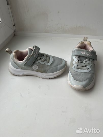 Кроссовки детские 28