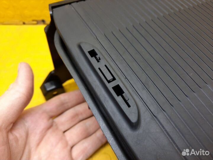 Б/У подстаканник Состояние на фото, оригиналnnУ