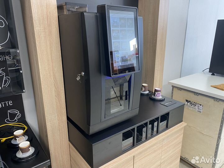 Кофемашина для кафе Jetinno