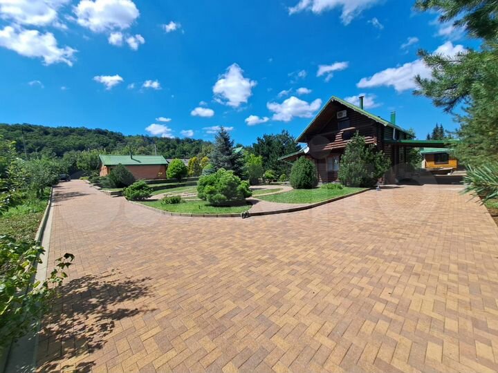 Коттедж 190 м² на участке 71 сот.