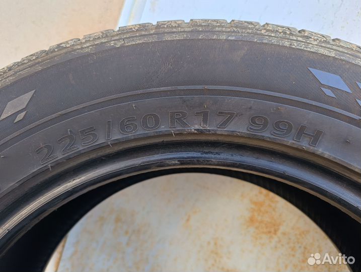 Продам летнюю резину 225/60 R17